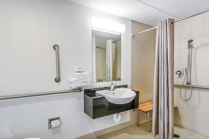 Room 20 of 27
